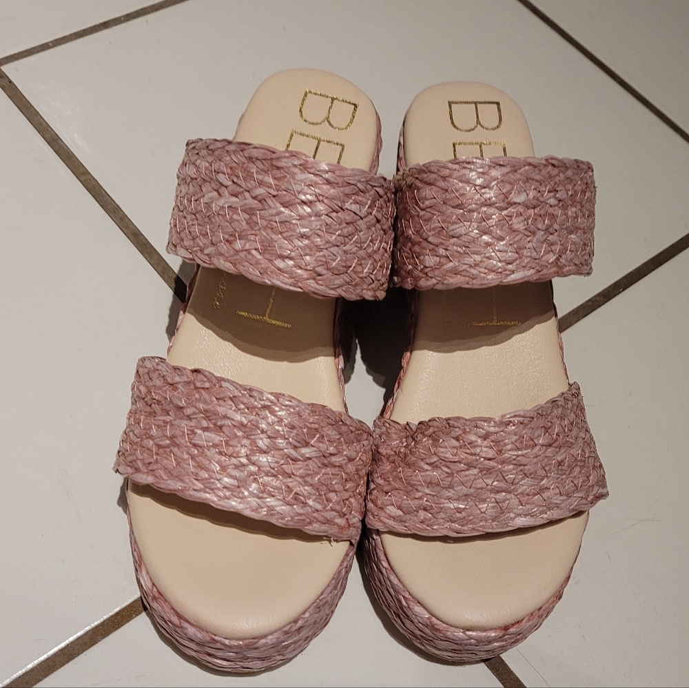 COPY - BEACH by Mattisse Raffia Rose Ocean Platform sandals NEW w/o tags